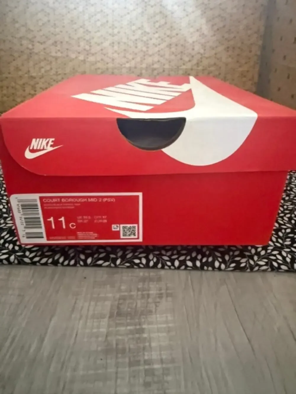 Nike Kids' Court Borough Mid 2 shoes Size 11 c